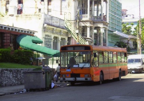 Bus ATM della linea Milano - Cuggiono fotografato nell'estate 2005 a L'Avana